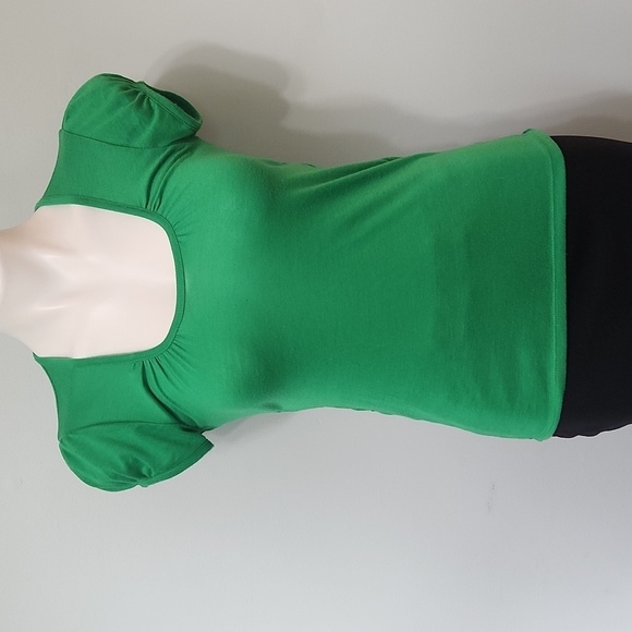 Derek Heart Green Short Sleeve Top - Picture 1 of 14